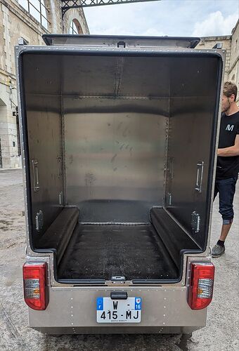 Midipile-Mobility-vehicule-hybride-caisse