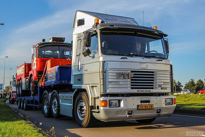 32572622853_55c301fa56_b