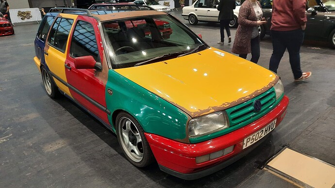 1997_Volkswagen_Golf_Comfortline_1.9_TDi_Estate_(52487474520)