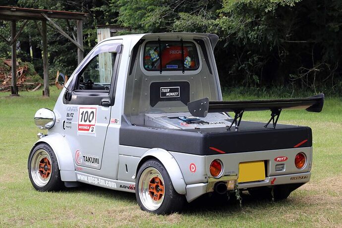 1724730521-07_AMW_20240712_daihatsu_midgetll-1024x683