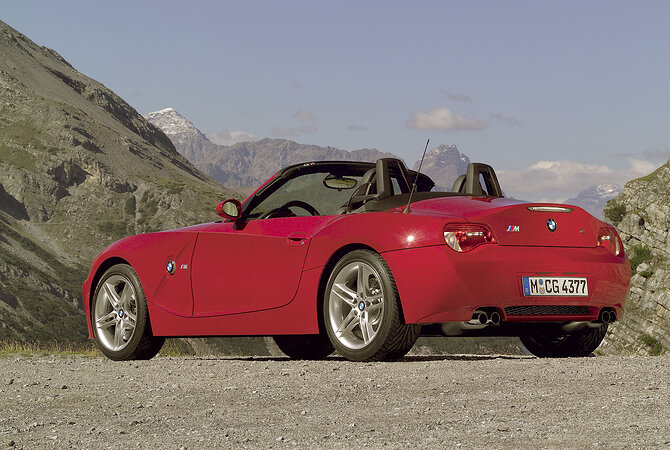 BMW-Z4_M_Roadster-2006-Rear_Three-Quarter.10086c12