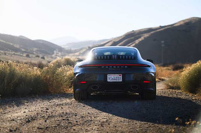2025 porsche 911 carrera