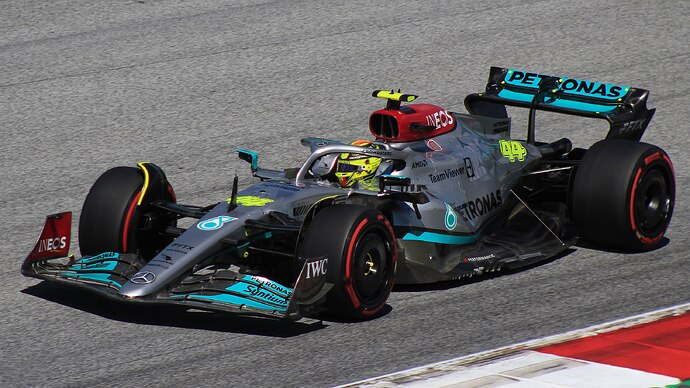 File:FIA F1 Austria 2022 Nr. 44 Hamilton.jpg - Wikimedia Commons