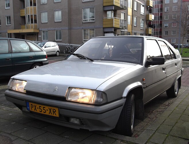 Citroen_BX_1.9_GTI_(12013639534)
