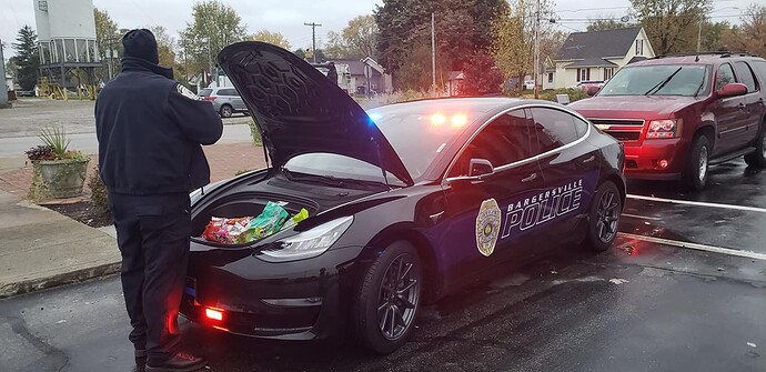 tesla-model-3-police-7