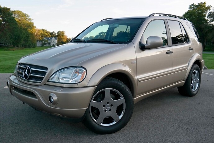 2000_mercedes-benz_ml55_amg_157124211855b4a4d0fullsizeoutput_4e4