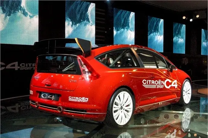 CitroenC4Sport_21_740