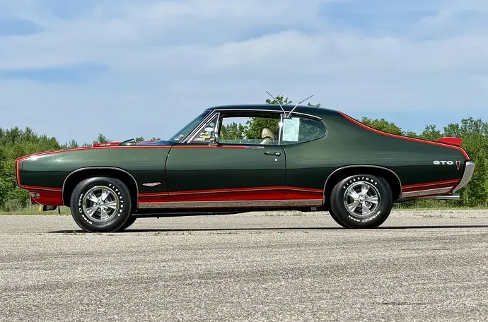 Pontiac-GTO-Royal-Bobcat-428-5-1536x1017