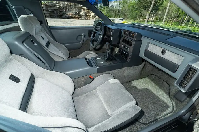 Pontiac-Fiero-SE-16-1536x1024