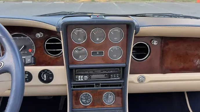 IMG_3040-58102-scaled