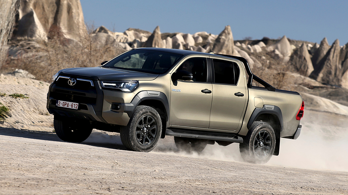 27 Toyota Hilux review 2025