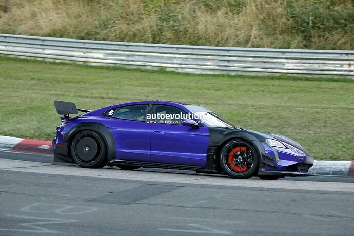 2026-porsche-taycan-turbo-gt-weissach-manthey-kit-spied-again-could-be-called-gt4-rs_23