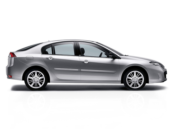 Renault-Laguna-GT-09