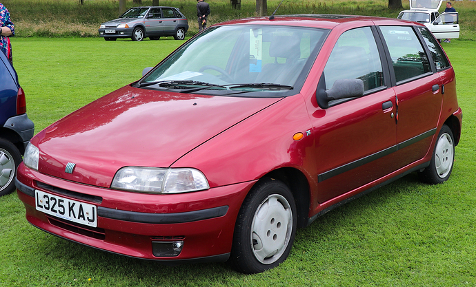 1994_Fiat_Punto_75_ELX_1.2_Front