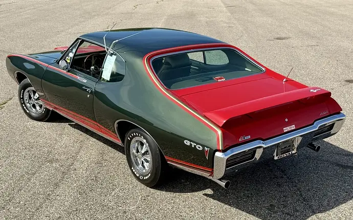 Pontiac-GTO-Royal-Bobcat-428-17-1536x961