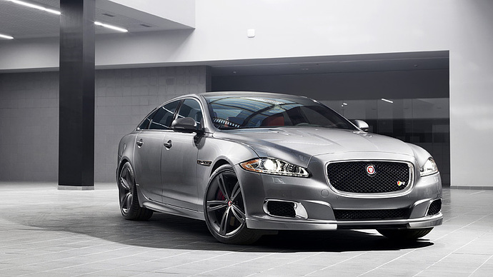 2013-jaguar-xjr-7