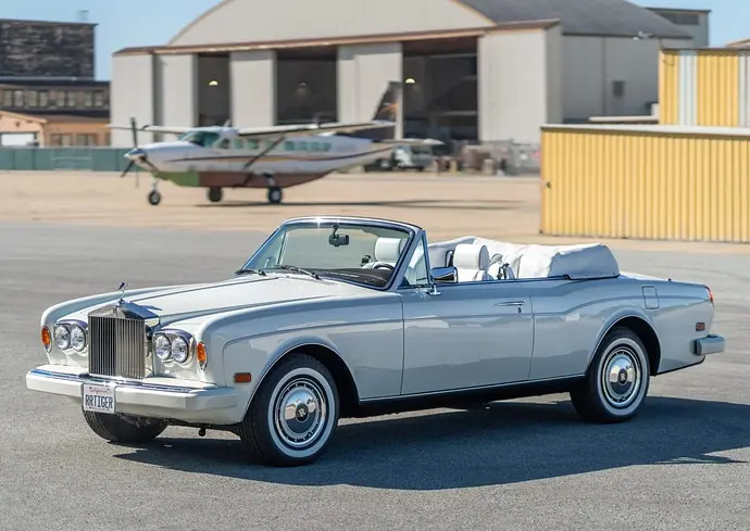 Rolls-Royce-Corniche-19-1536x1089