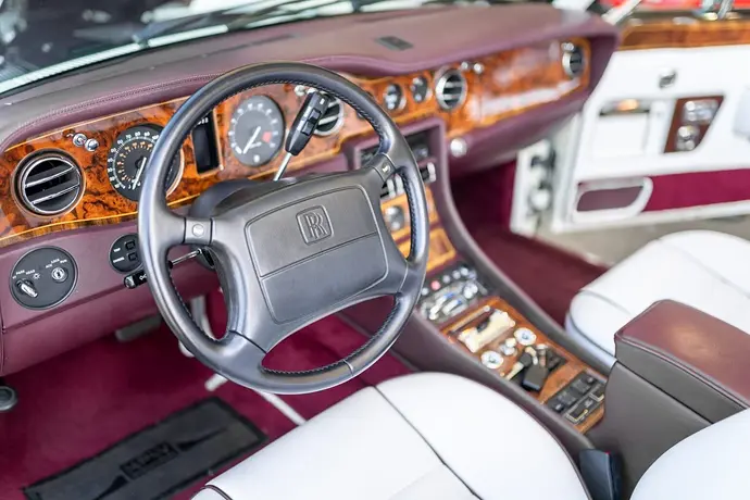 Rolls-Royce-Corniche-14-1536x1024