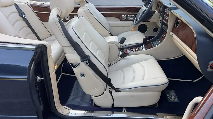 IMG_2918-56609-scaled