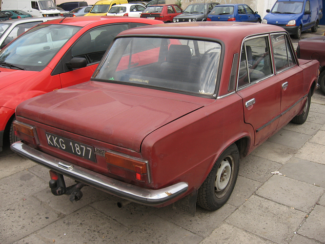 FSO_125p_1.3_ME_in_KrakΓ³w_(1)