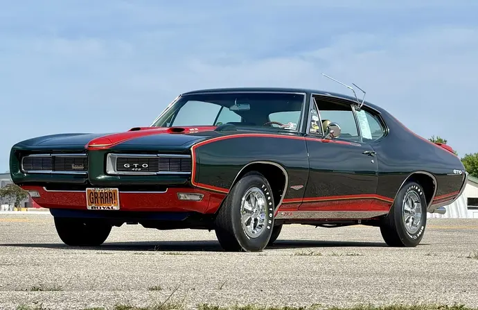 Pontiac-GTO-Royal-Bobcat-428-4-1536x996
