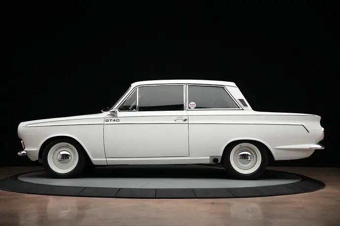 Ford-Cortina-V8-Sleeper-22-1536x1023