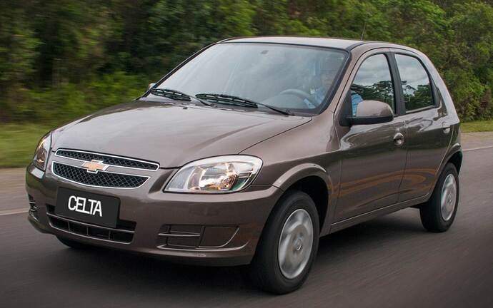 Novo-Chevrolet-Celta-2014+(1)