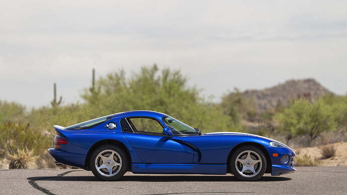 1996 Dodge Viper GTS passenger side