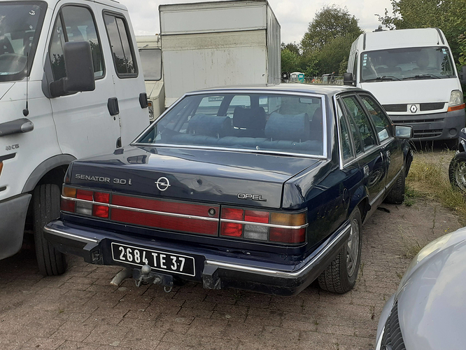 1985 Opel Senator 3.0i Rear