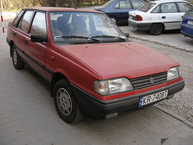 Red_FSO_Polonez_Atu_1.4_GLI_16V_Multipoint_injection_in_Kraków_3