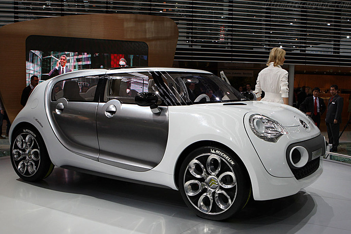Citroen-C-Cactus-Concept-114139