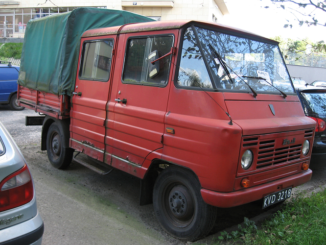Red_FSC_Żuk_A-16_B_on_a_parking_lot_in_Kraków