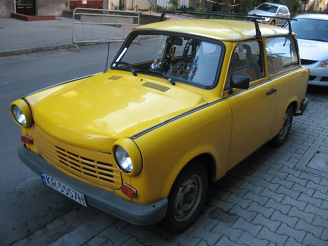Yellow_Trabant_1,1_Universal_in_KrakΓ³w
