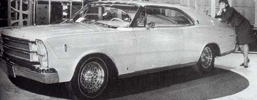 1966_Ford_Galaxie_500_Magic_Cruiser_01
