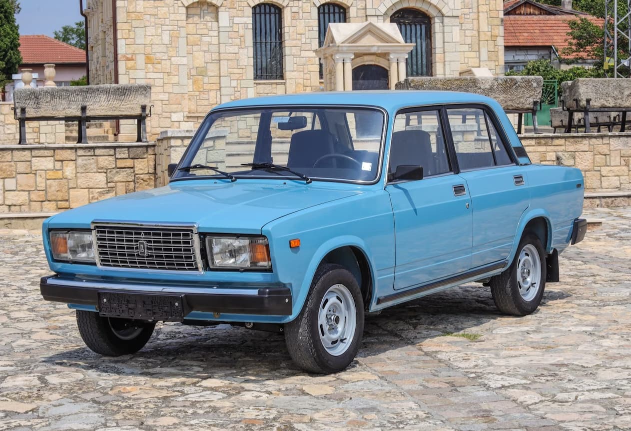 Which is the best generation Lada 2107 - Off Topic - Car Crushers