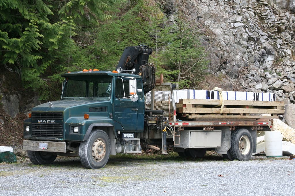 Mack CS300 - CC2 Vehicle Suggestions - Car Crushers Forum