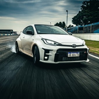 el-toyota-gr-yaris- fue___KQNGSz1Xi_340x340__1
