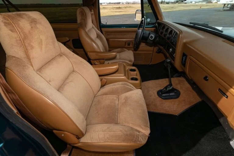 Dodge-Ramcharger-Canyon-Sport-10-768x512